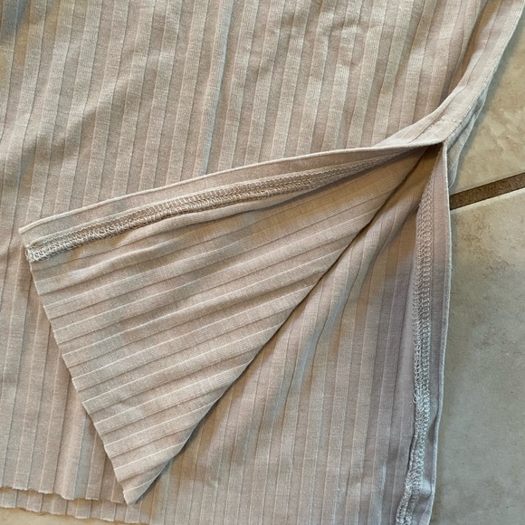 SOLD - Oversize h&m shirt size large - Picture 2 of 3